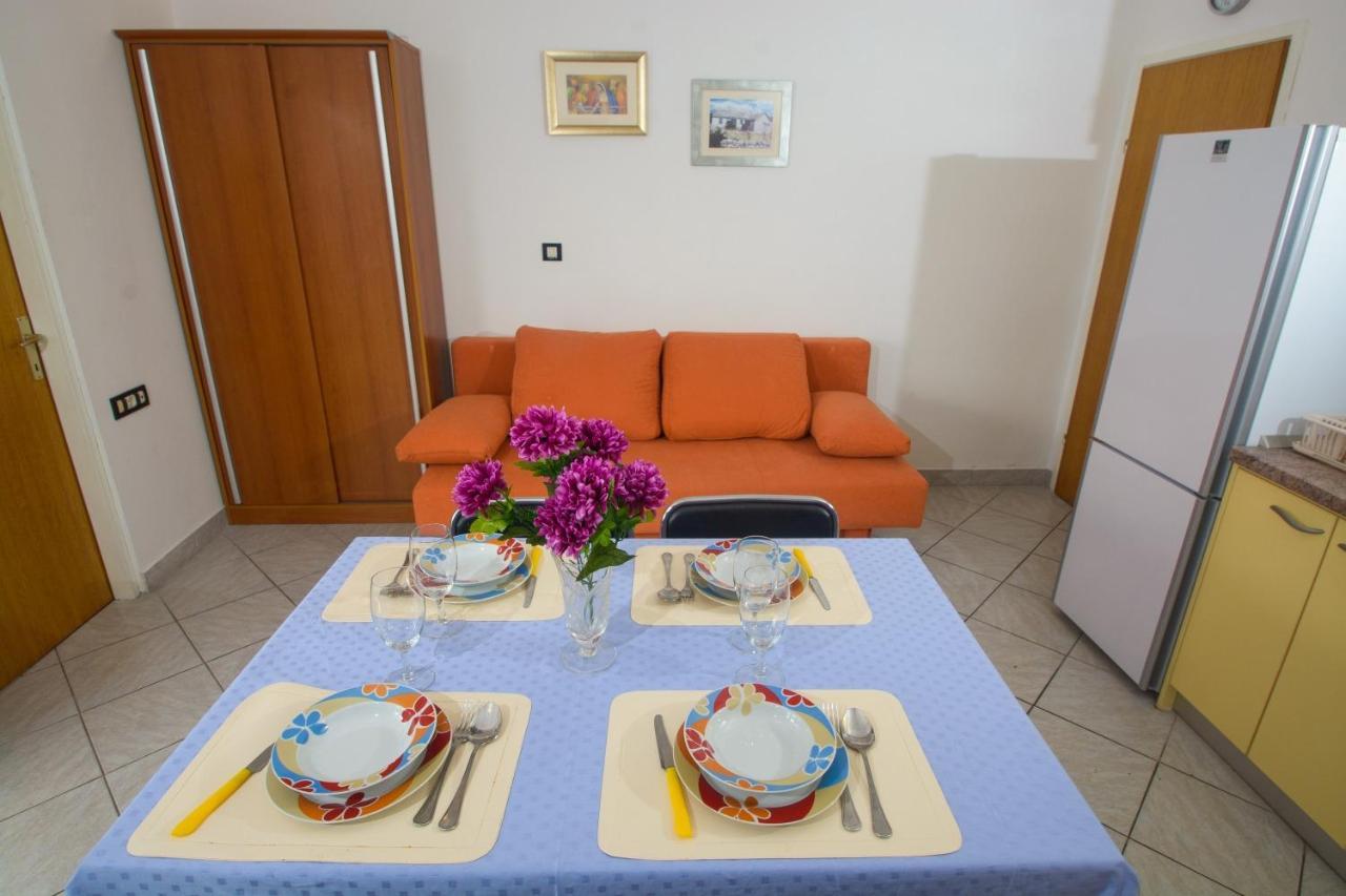 Apartments Marija - By The Sea Rogoznica (Sibenik-Knin) Exterior foto